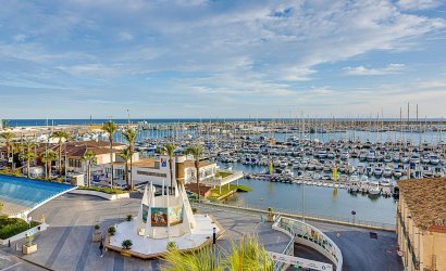 Reventa - Town House -
Torrevieja - Centro