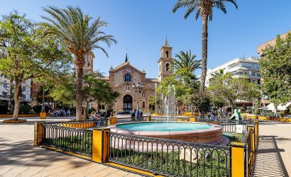 Reventa - Town House -
Torrevieja - Centro
