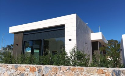 Obra nueva - Villa -
Pilar de la Horadada - Roda Golf