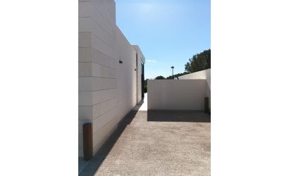 Obra nueva - Villa -
Pilar de la Horadada - Roda Golf