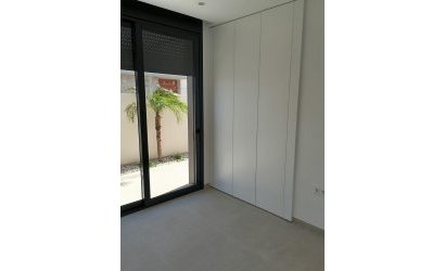 Obra nueva - Villa -
Pilar de la Horadada - Roda Golf