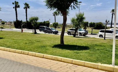 Resale - Town House -
Torrevieja - La Siesta - El Salado - Torreta