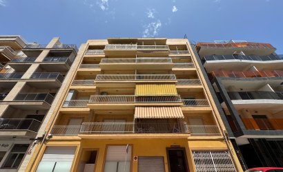 Revente - Apartment -
Torrevieja - Estacion De Autobuses