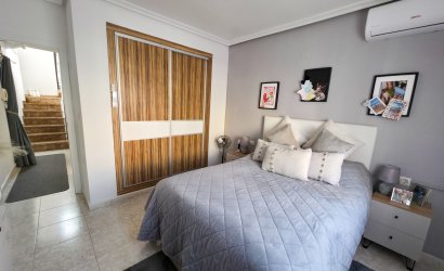 Herverkoop - Villa -
Villamartin - Costa Blanca