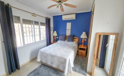 Herverkoop - Villa -
Villamartin - Costa Blanca