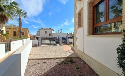 Herverkoop - Villa -
Algorfa - Inland
