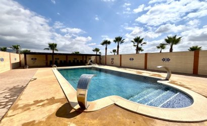 Resale - Villa -
Fuente Álamo - Inland