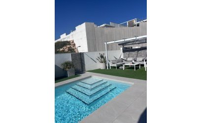 Herverkoop - Villa -
Villamartin - Costa Blanca