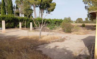 Reventa - Villa -
Yecla - Inland