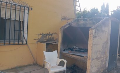 Reventa - Villa -
Yecla - Inland
