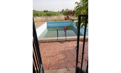 Reventa - Villa -
Yecla - Inland