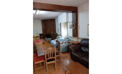 Reventa - Villa -
Yecla - Inland