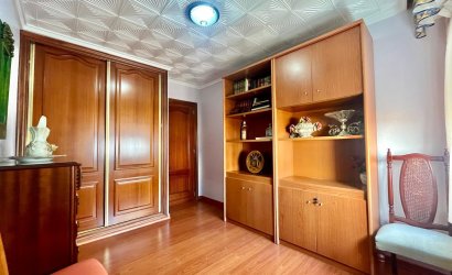 Herverkoop - Apartment -
Torrevieja - Centro