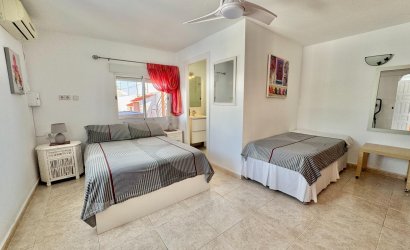 Herverkoop - Villa -
Dolores - Comunidad Valenciana