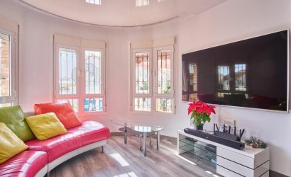 Herverkoop - Villa -
Los Montesinos - La Herrada