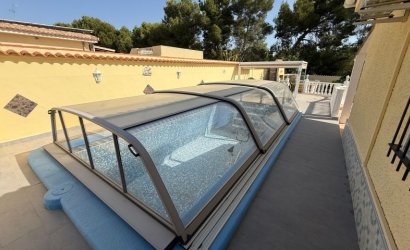 Herverkoop - Villa -
Pinar de Campoverde - Inland