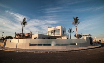 Herverkoop - Villa -
Orihuela Costa - La Zenia