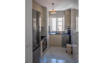 Revente - Apartamento -
Torrevieja - Playa del Cura