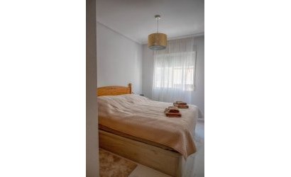 Revente - Apartamento -
Torrevieja - Playa del Cura