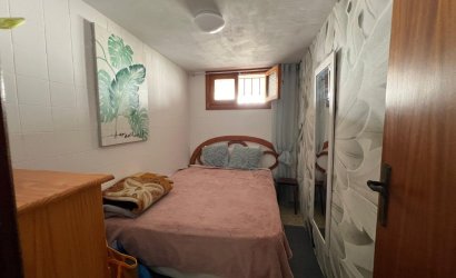 Herverkoop - Villa -
Orihuela Costa - Campoamor