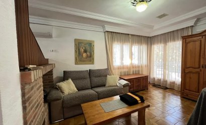 Herverkoop - Villa -
Orihuela Costa - Campoamor