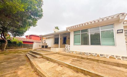 Resale - Villa -
Torrevieja - Los Balcones
