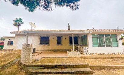Resale - Villa -
Torrevieja - Los Balcones