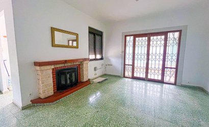 Resale - Villa -
Torrevieja - Los Balcones