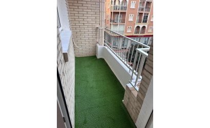 Herverkoop - Apartamento -
Torrevieja - Playa del Cura