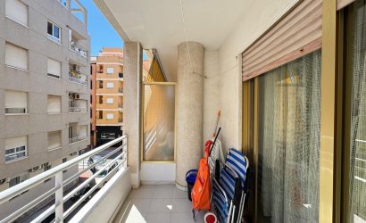 Herverkoop - Apartamento -
Torrevieja - Centro