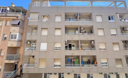 Herverkoop - Apartamento -
Torrevieja - Centro