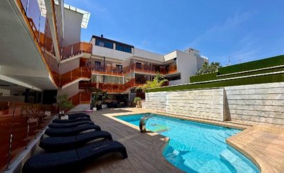 Revente - Apartamento -
Torrevieja - Centro
