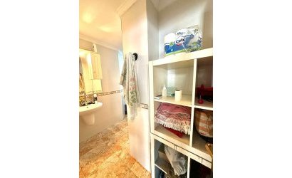 Herverkoop - Apartamento -
Torrevieja - Centro