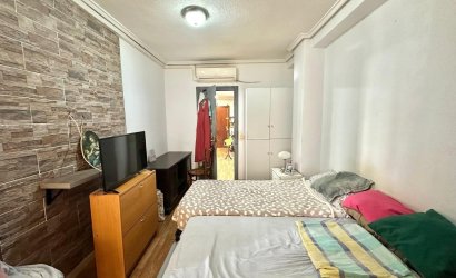 Herverkoop - Apartamento -
Torrevieja - Centro