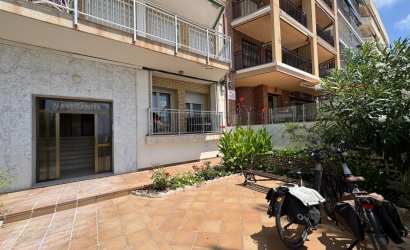 Herverkoop - Apartamento -
Torrevieja - Playa del Cura