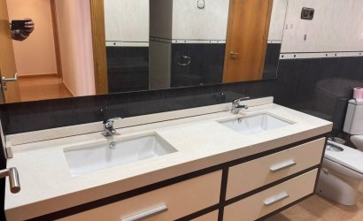 Revente - Apartamento -
Torrevieja - Centro