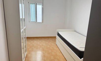Revente - Apartamento -
Torrevieja - Centro
