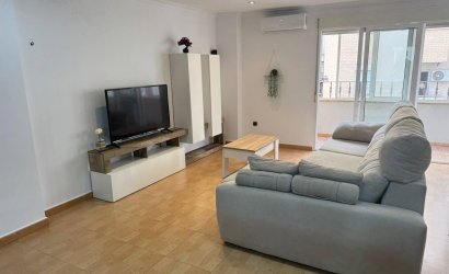 Revente - Apartamento -
Torrevieja - Centro