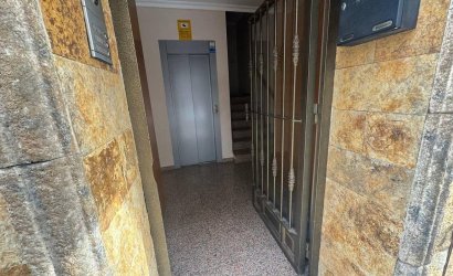 Revente - Apartamento -
Torrevieja - Centro