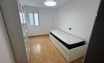 Revente - Apartamento -
Torrevieja - Centro