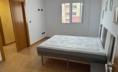 Revente - Apartamento -
Torrevieja - Centro