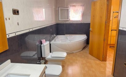 Revente - Apartamento -
Torrevieja - Centro