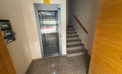 Revente - Apartamento -
Torrevieja - Centro