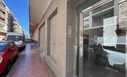 Herverkoop - Apartamento -
Torrevieja - Playa del Cura