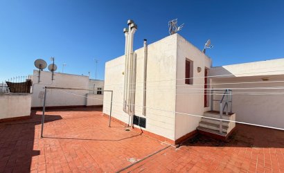Herverkoop - Apartamento -
Torrevieja - Playa del Cura