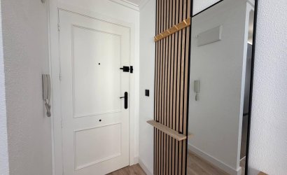 Herverkoop - Apartamento -
Torrevieja - Centro