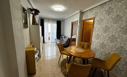 Herverkoop - Apartamento -
Torrevieja - Centro