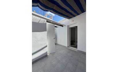 Resale - Apartamento -
Torrevieja - Centro