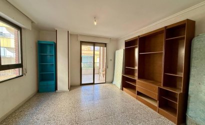Herverkoop - Apartamento -
Torrevieja - Playa del Cura