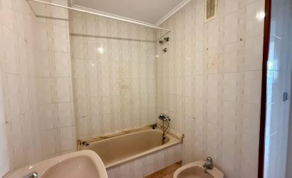 Herverkoop - Apartamento -
Torrevieja - Playa del Cura